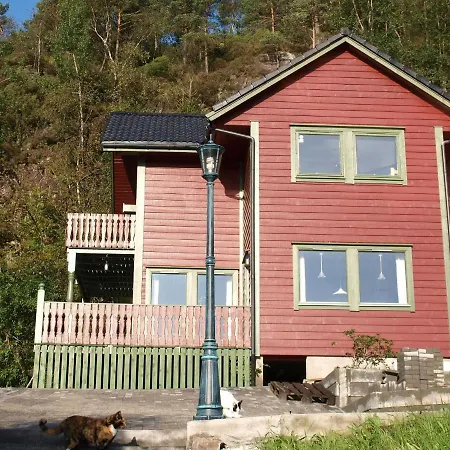 Four-bedroom In Hosteland