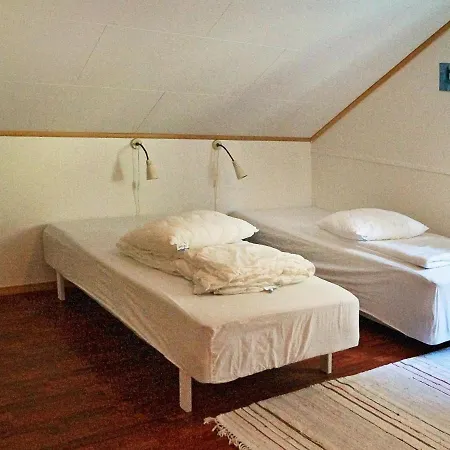 Four-bedroom In Holiday home *